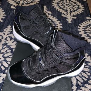 AIR JORDAN 11 “SPACE JAM” BOYS 4 WOMEN 5.5